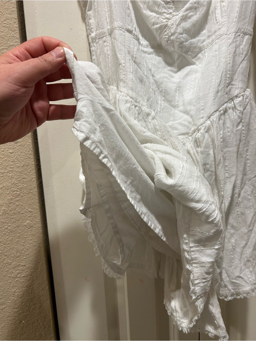Show Me Your Mumu The Regal White Romper , size M - Picture 8 of 10